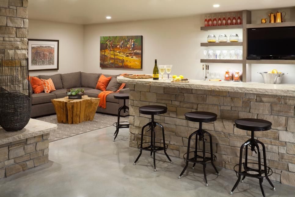Finished basement bar and lounge — an example of MT's detailed craftsmanship